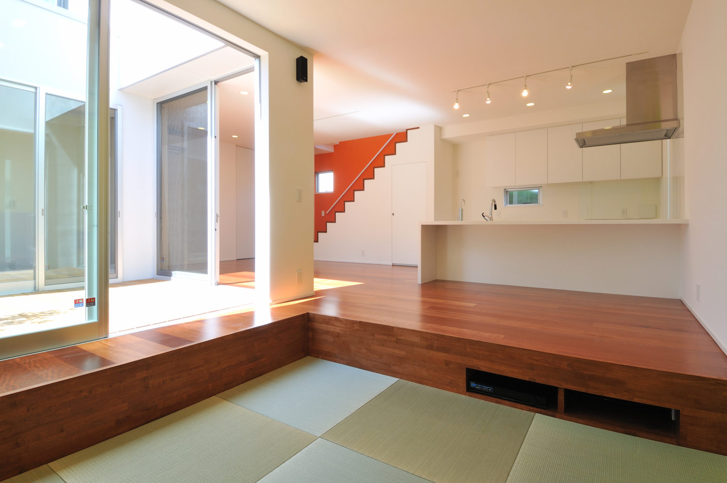 小下がりリビングのある家