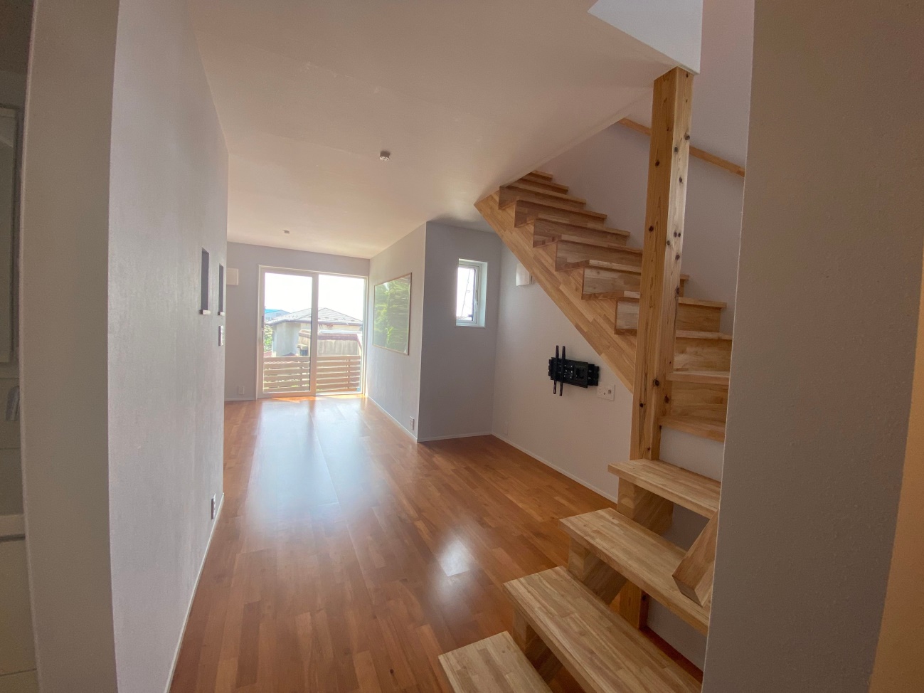 高断熱高気密で広々快適、家族が集う理想の住まい