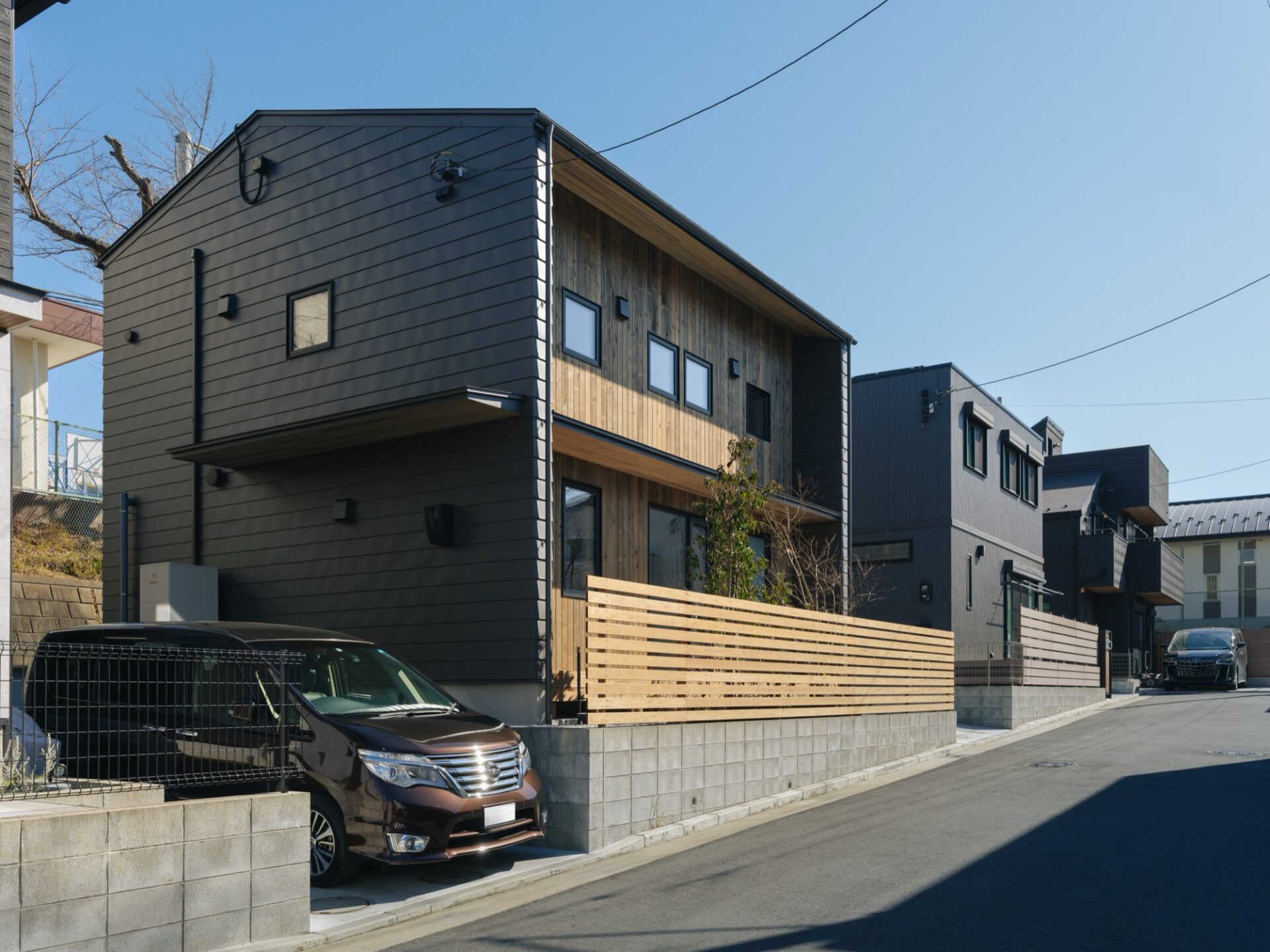 美しく長く持続する屋根の素材。ガルバリウム鋼板の驚くべき性能